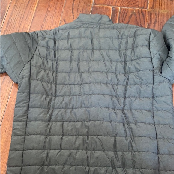 Voyaguer| Green Quilted Jacket with Mountain Logo| men, size: XL - Picture 4 of 4